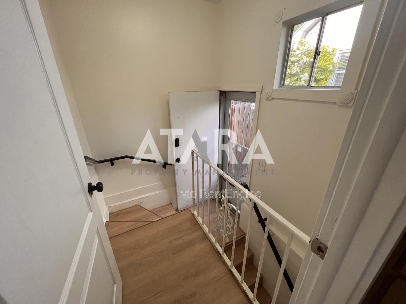 Gallery Image 16