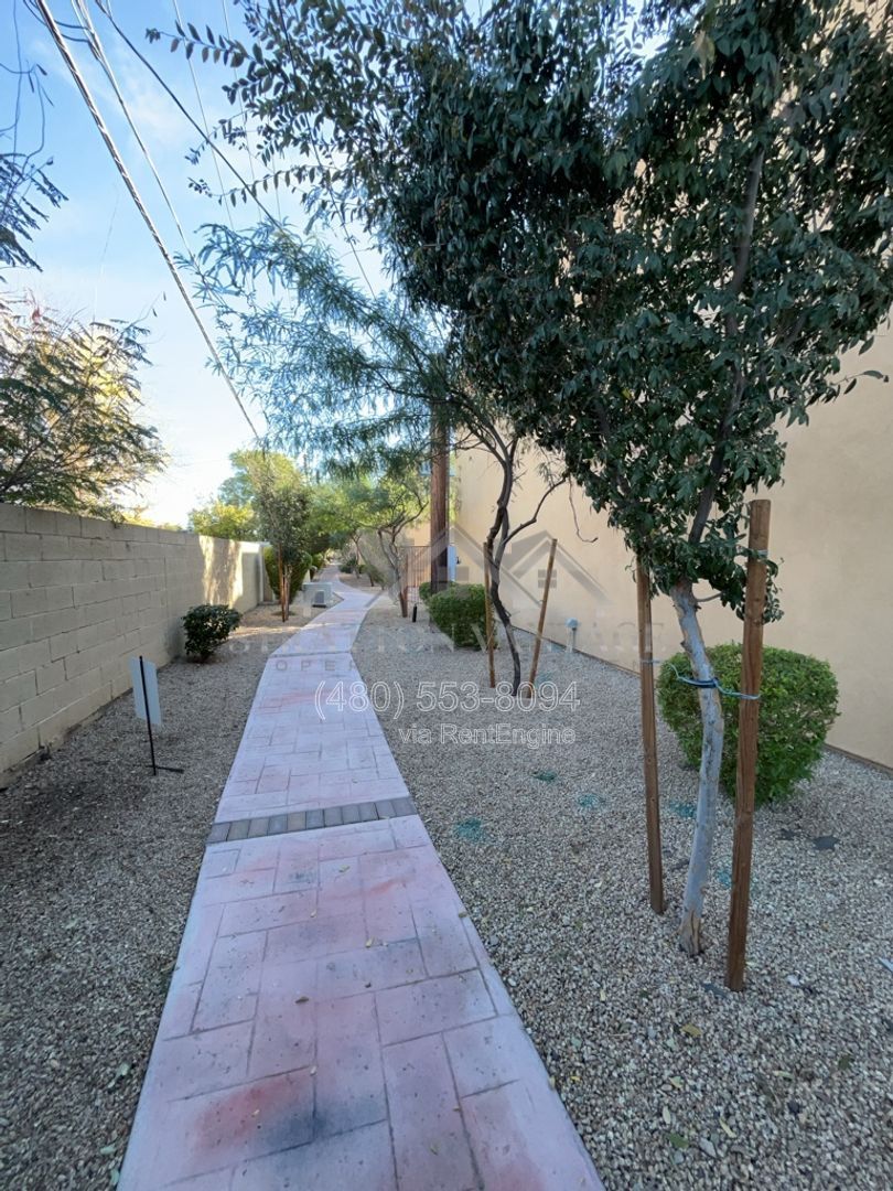 Gallery Image 64