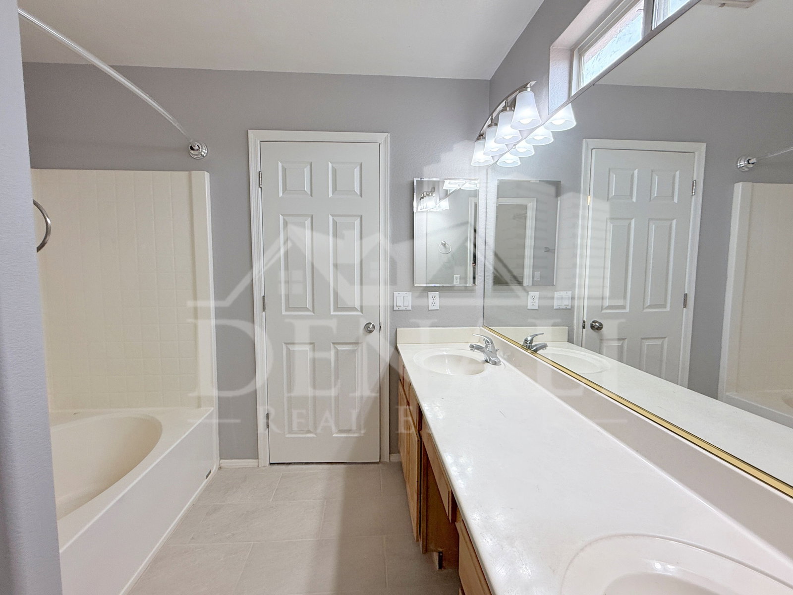 Gallery Image 15