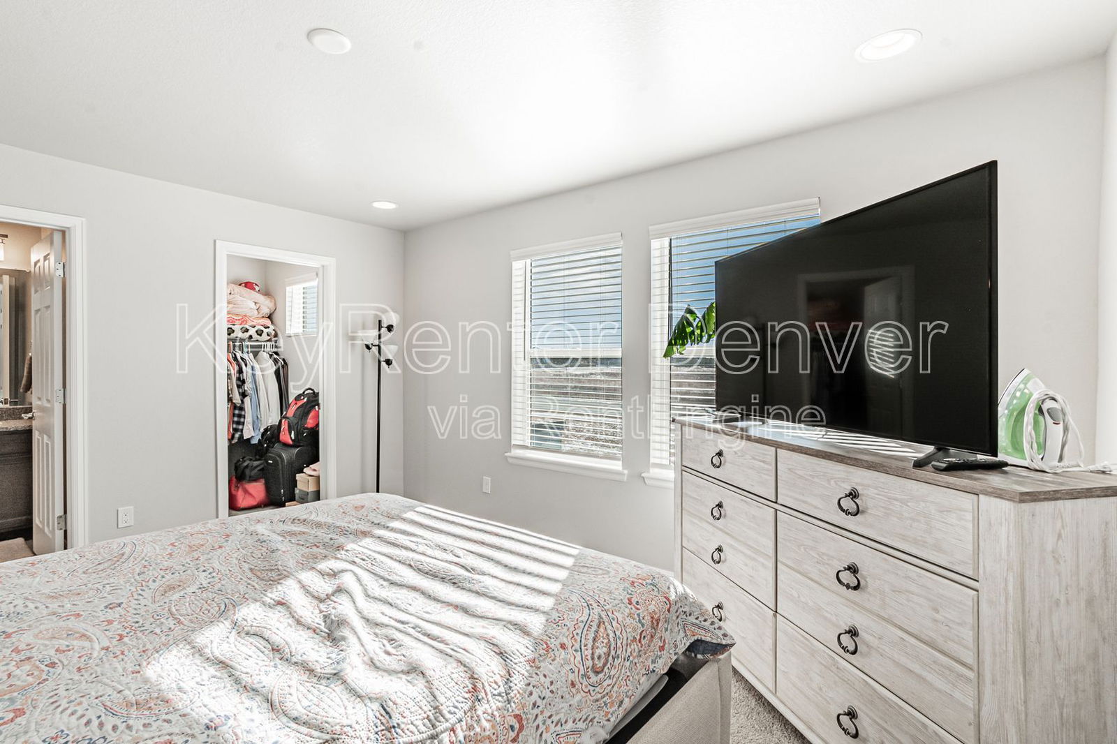 Gallery Image 16