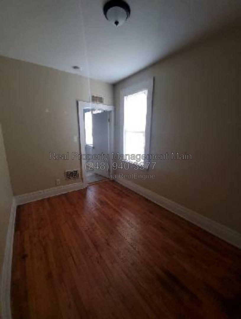 Gallery Image 9