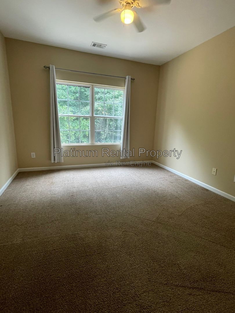 Gallery Image 16