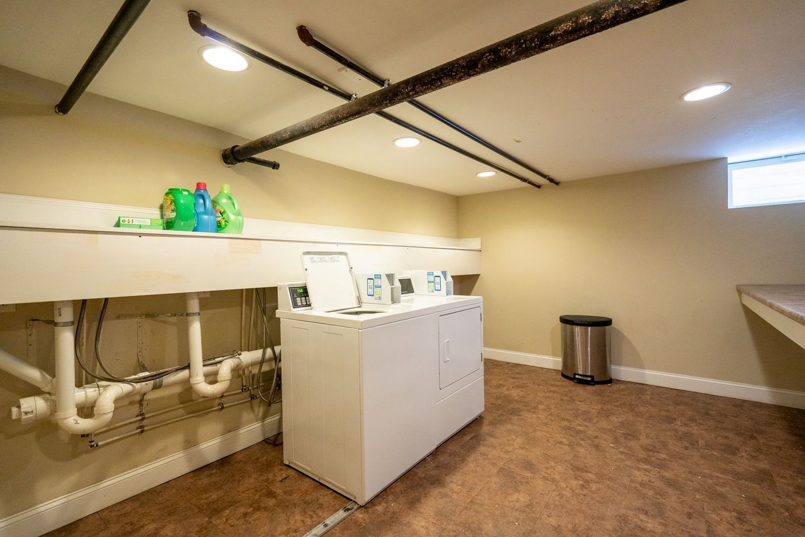 Gallery Image 13