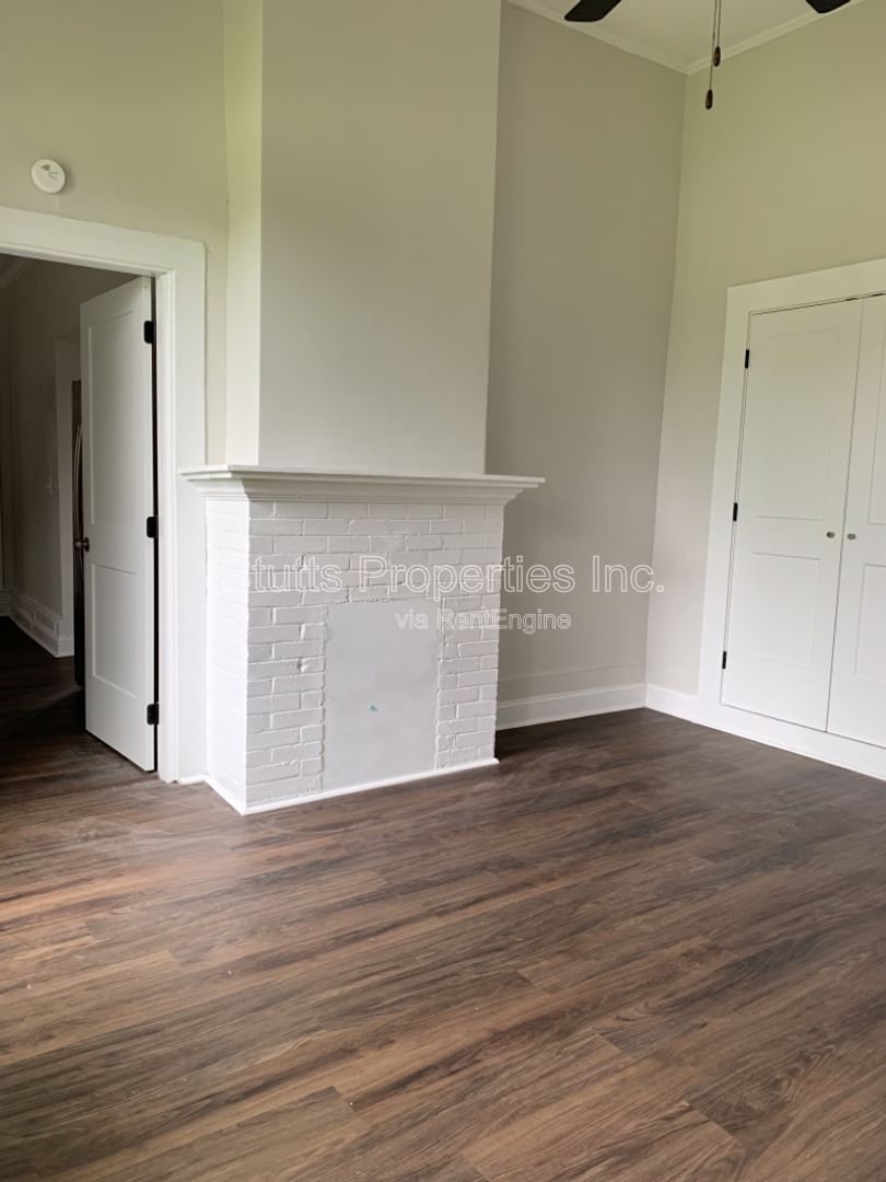 Gallery Image 11