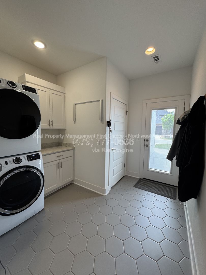 Gallery Image 7