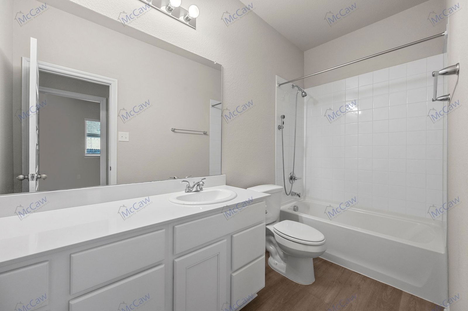 Gallery Image 16