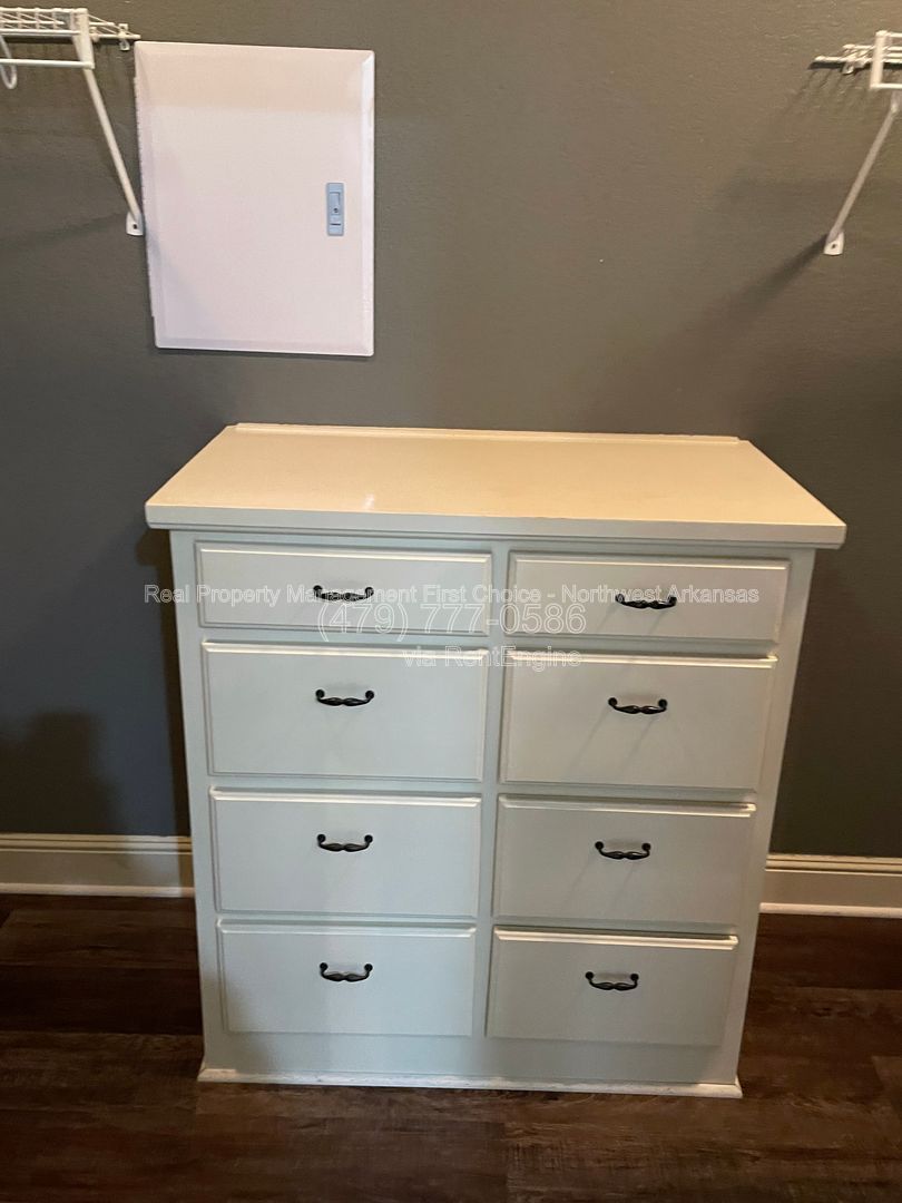 Gallery Image 19