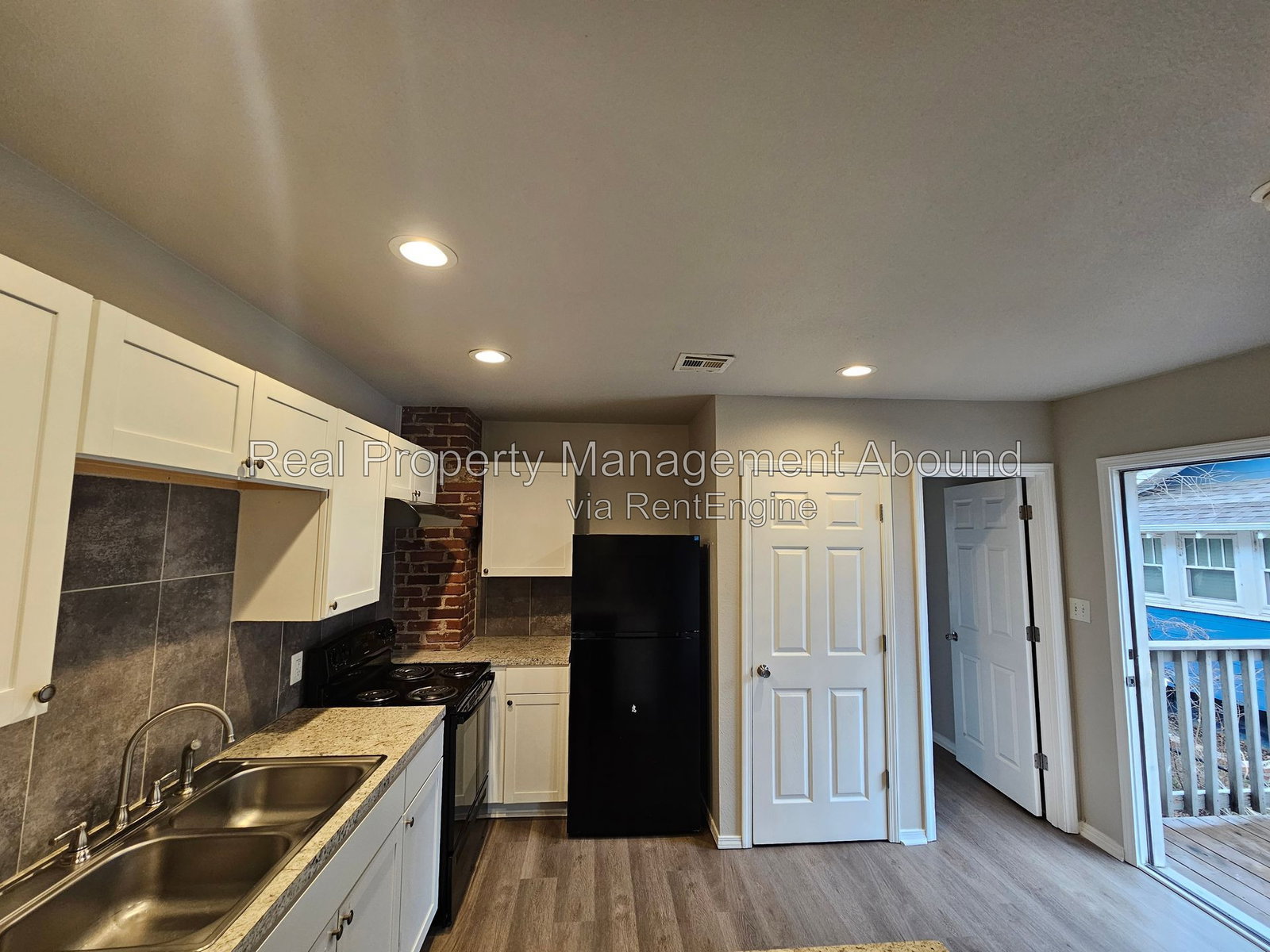 Gallery Image 42