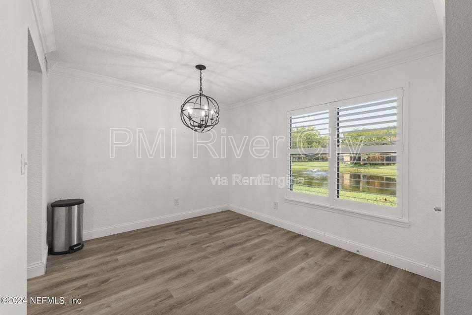 Gallery Image 25