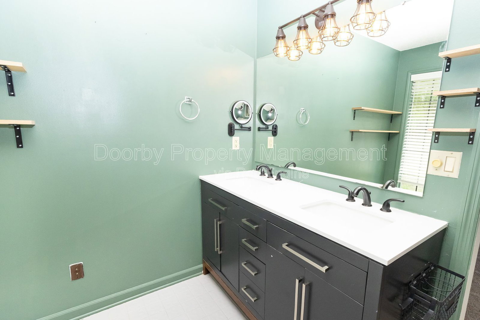 Gallery Image 15