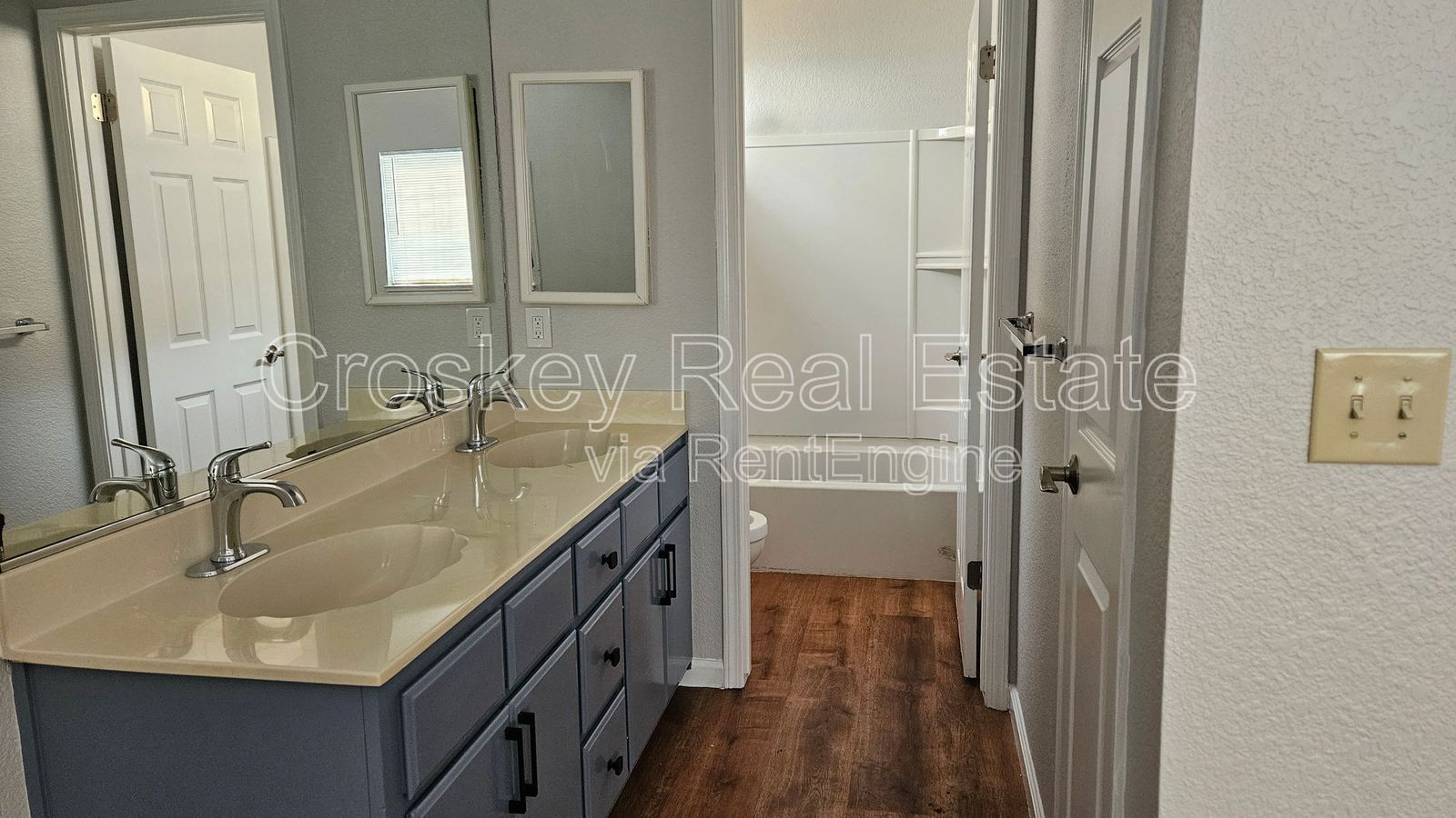 Gallery Image 11
