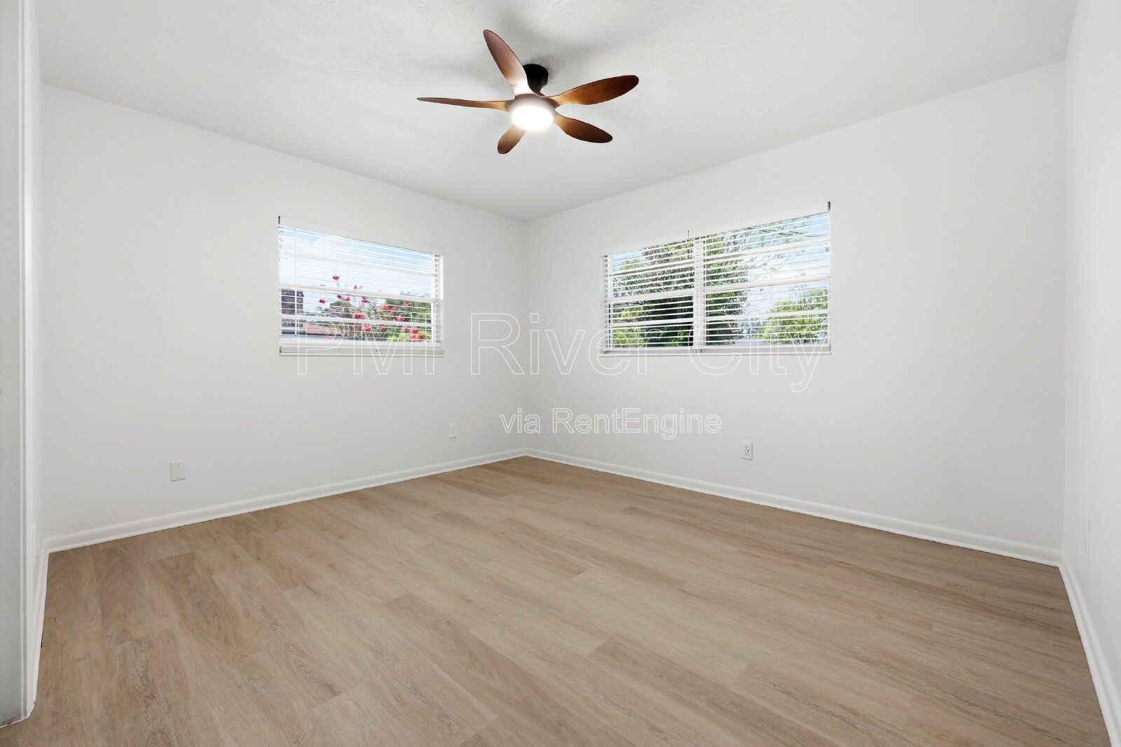 Gallery Image 25