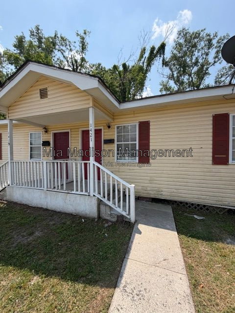 Gallery Image 0