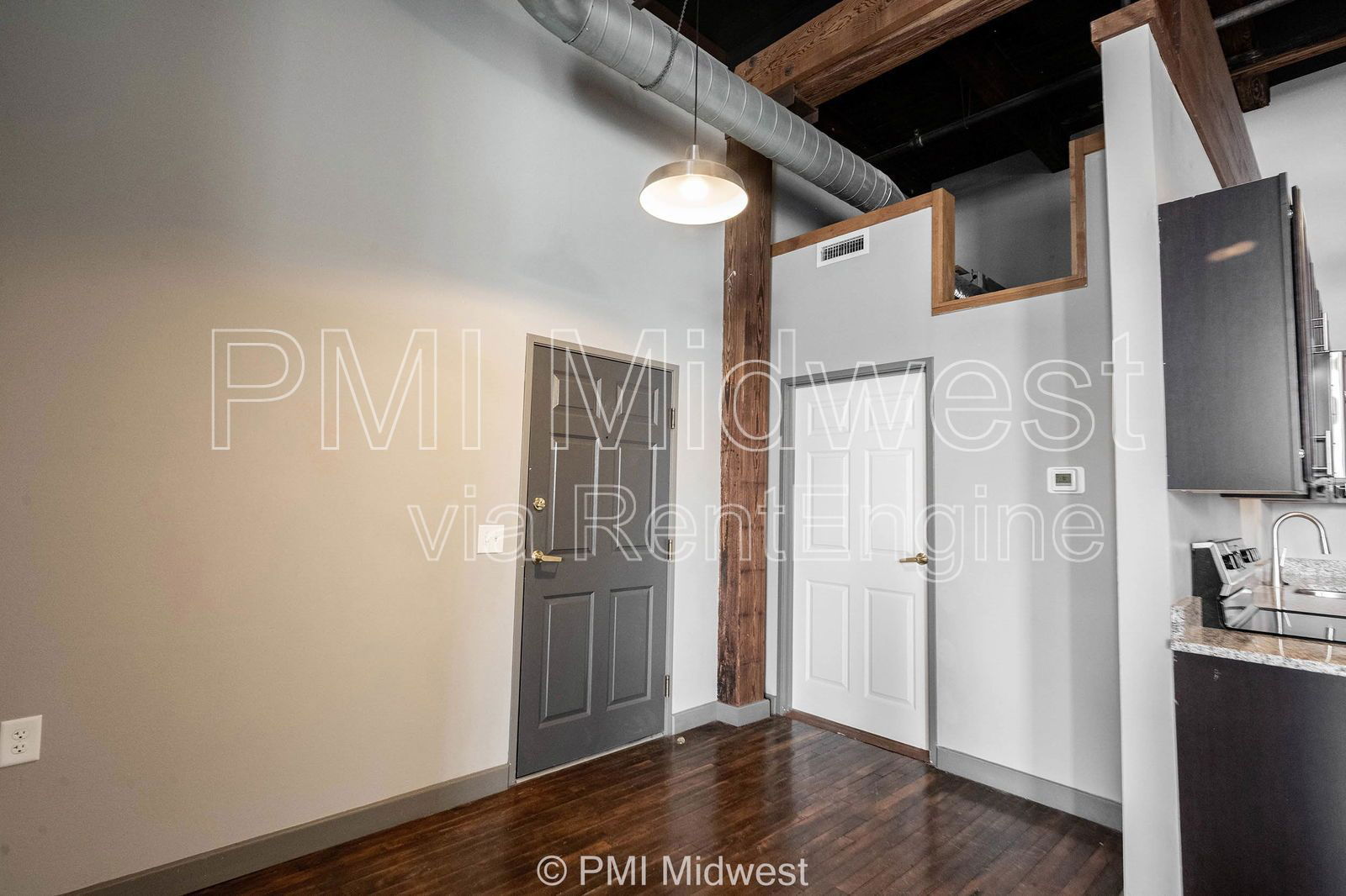 Gallery Image 0