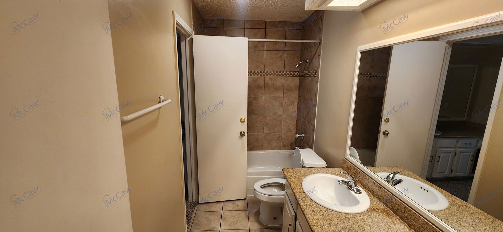 Gallery Image 19