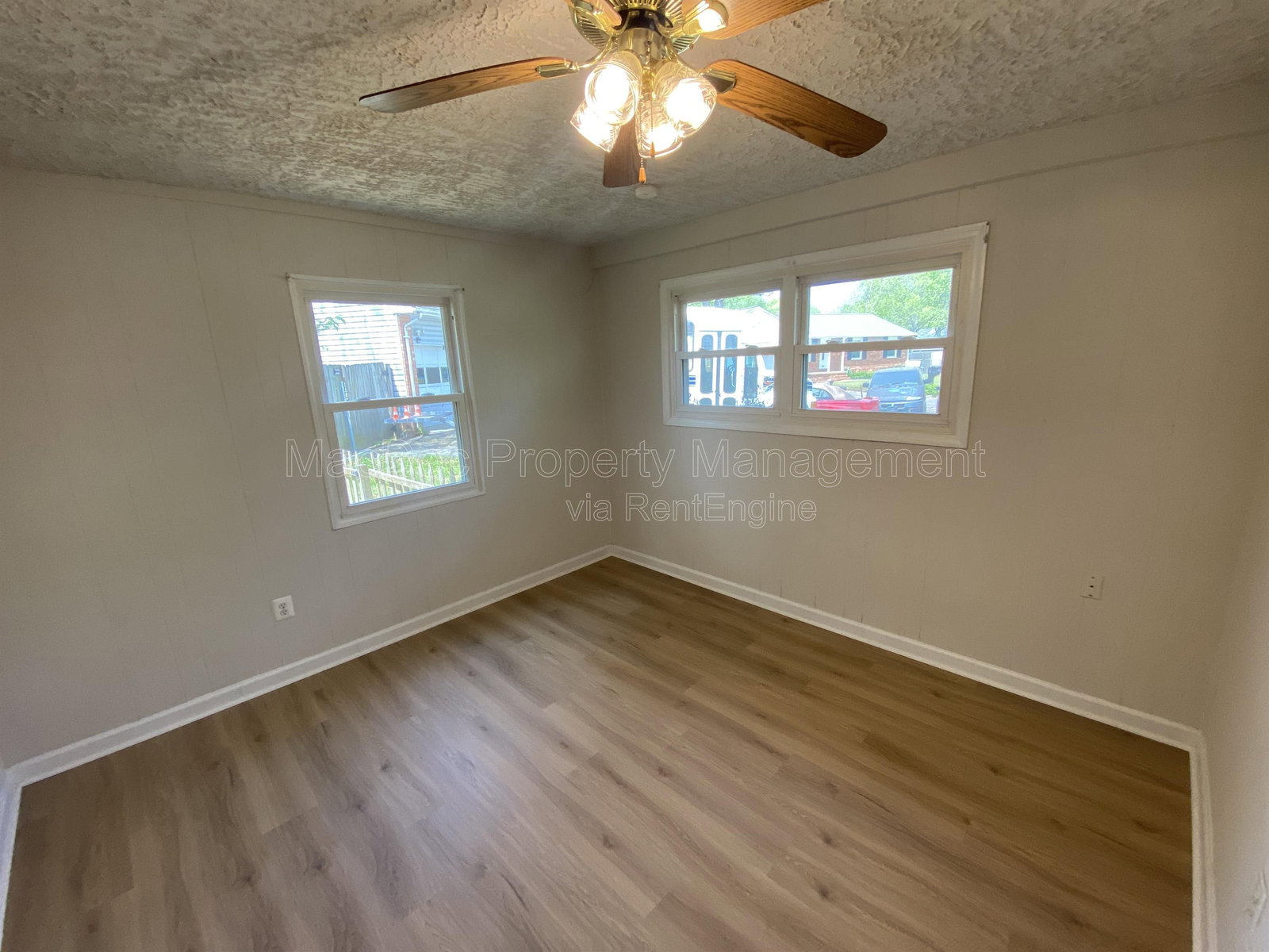 Gallery Image 16