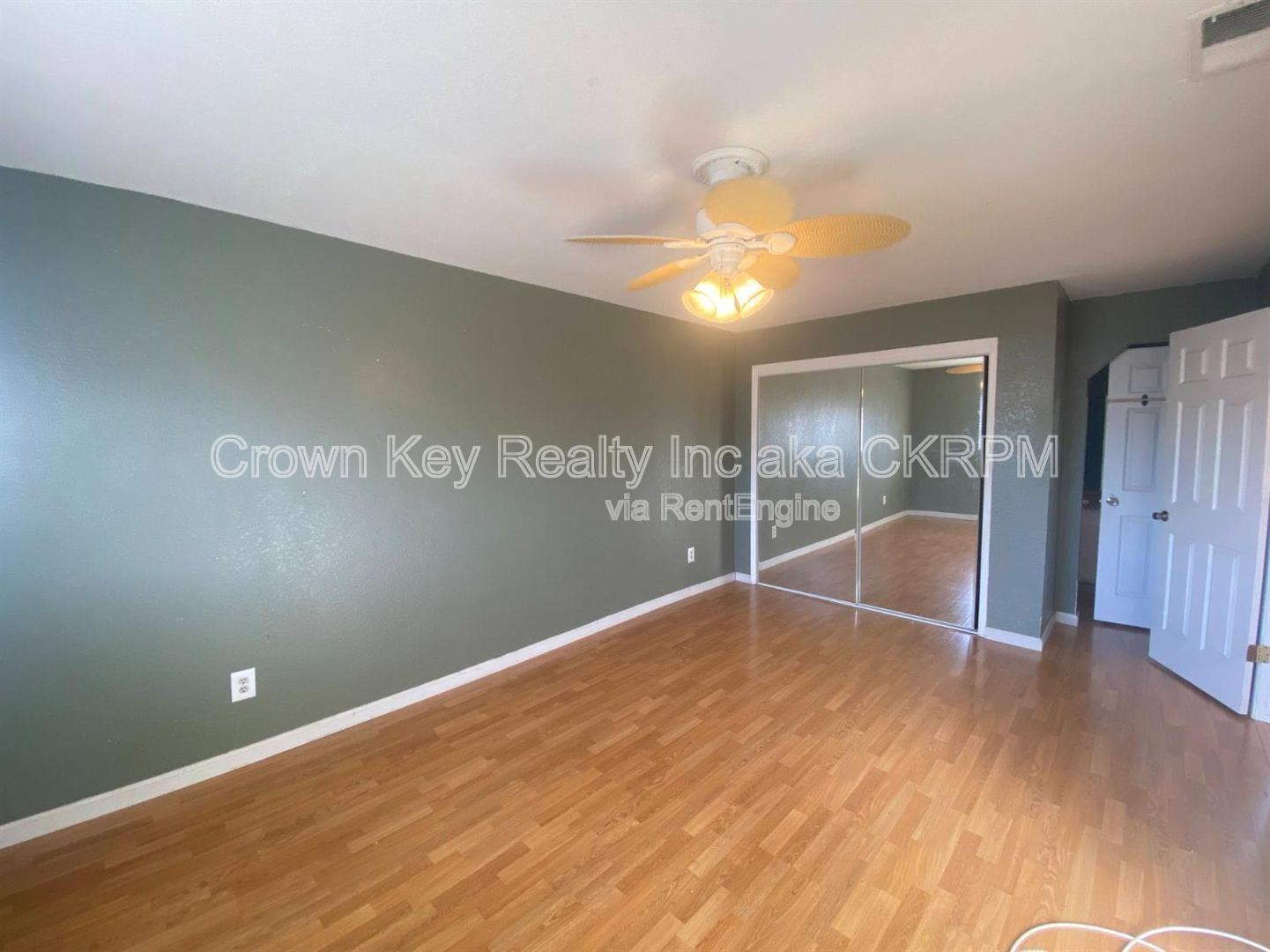 Gallery Image 17