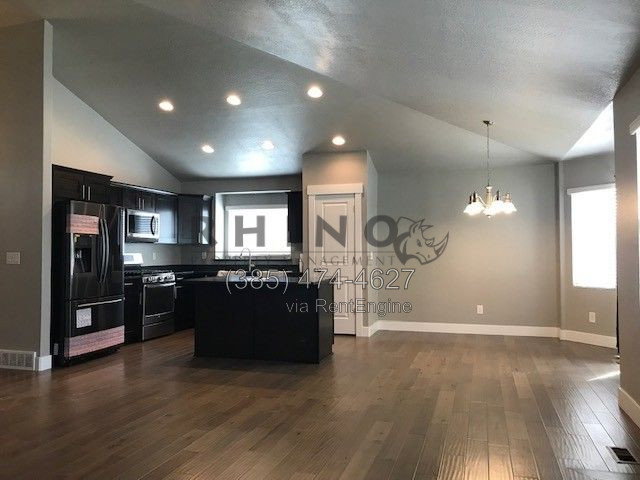 Gallery Image 0