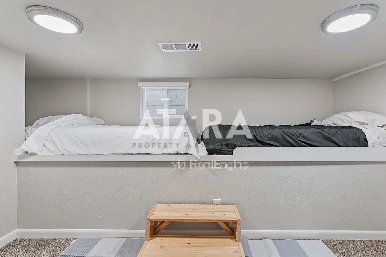 Gallery Image 36