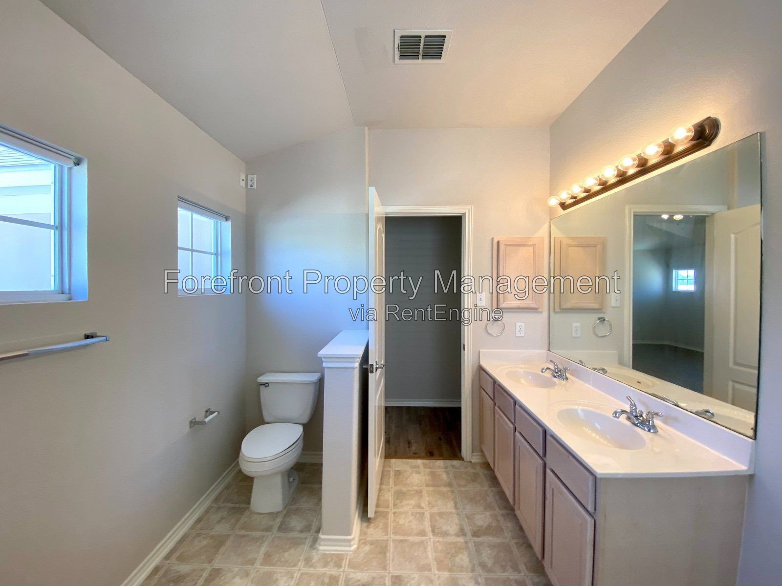 Gallery Image 34