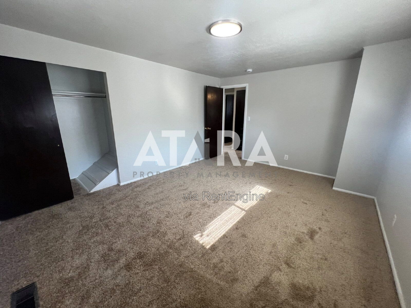 Gallery Image 18