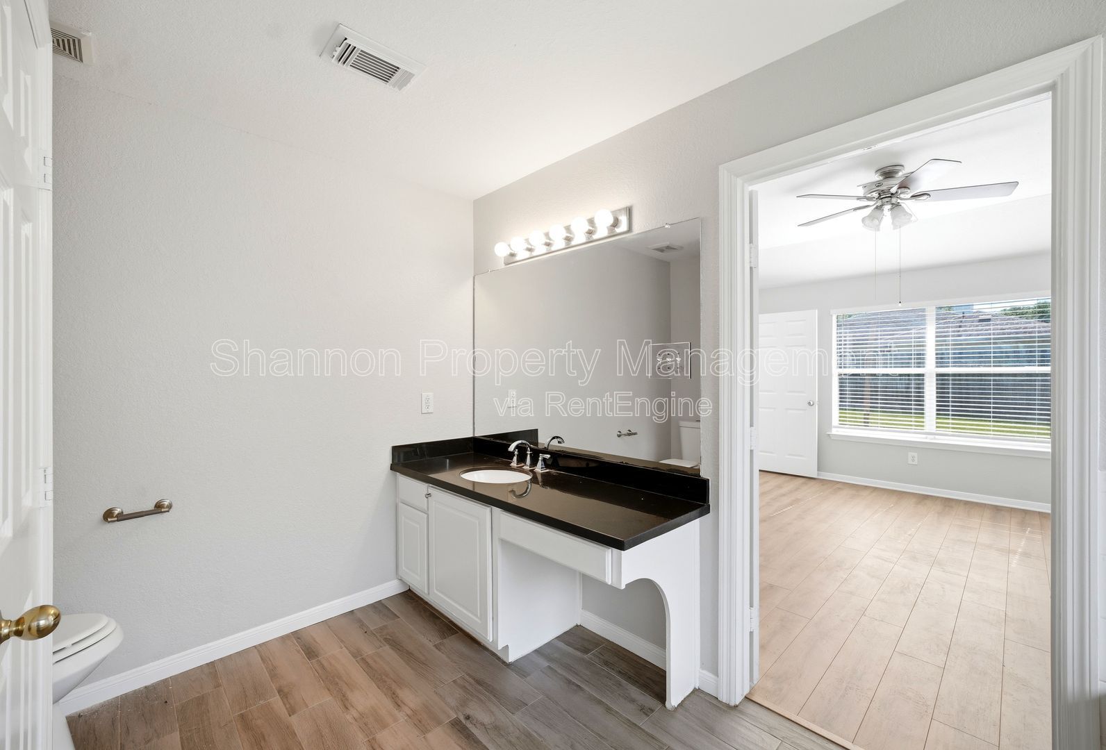Gallery Image 19