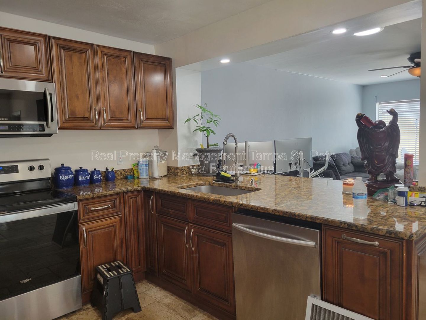 Gallery Image 15