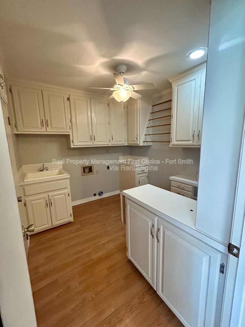 Gallery Image 25