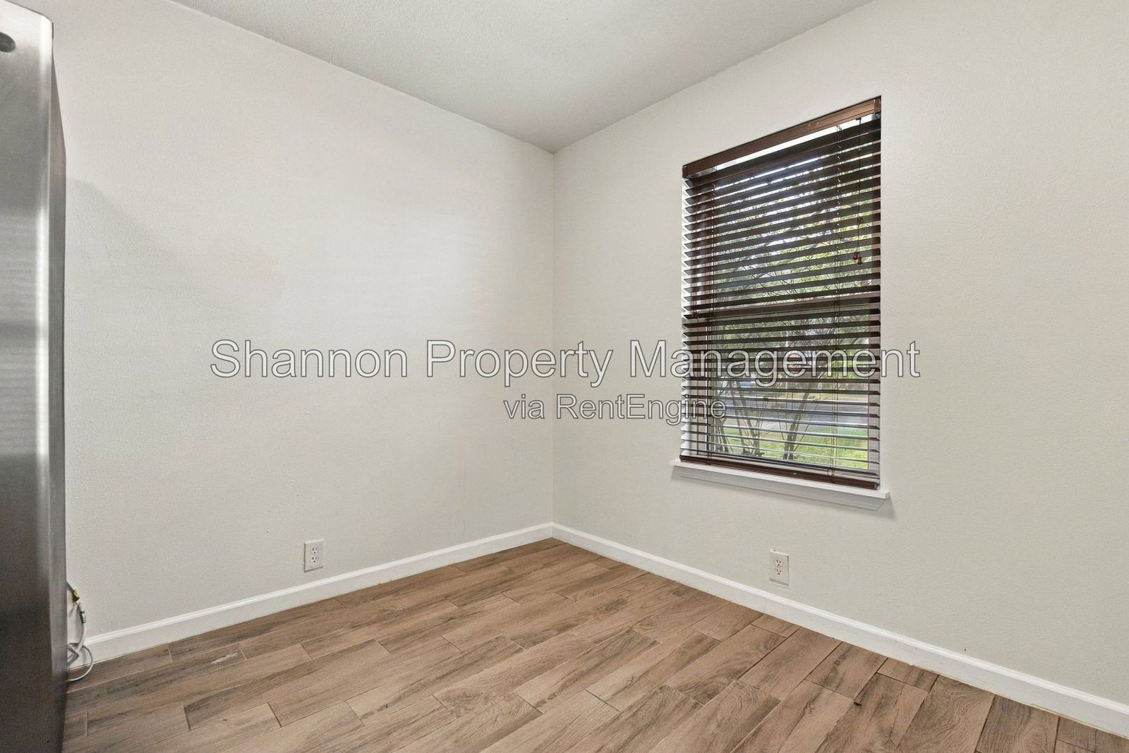 Gallery Image 18