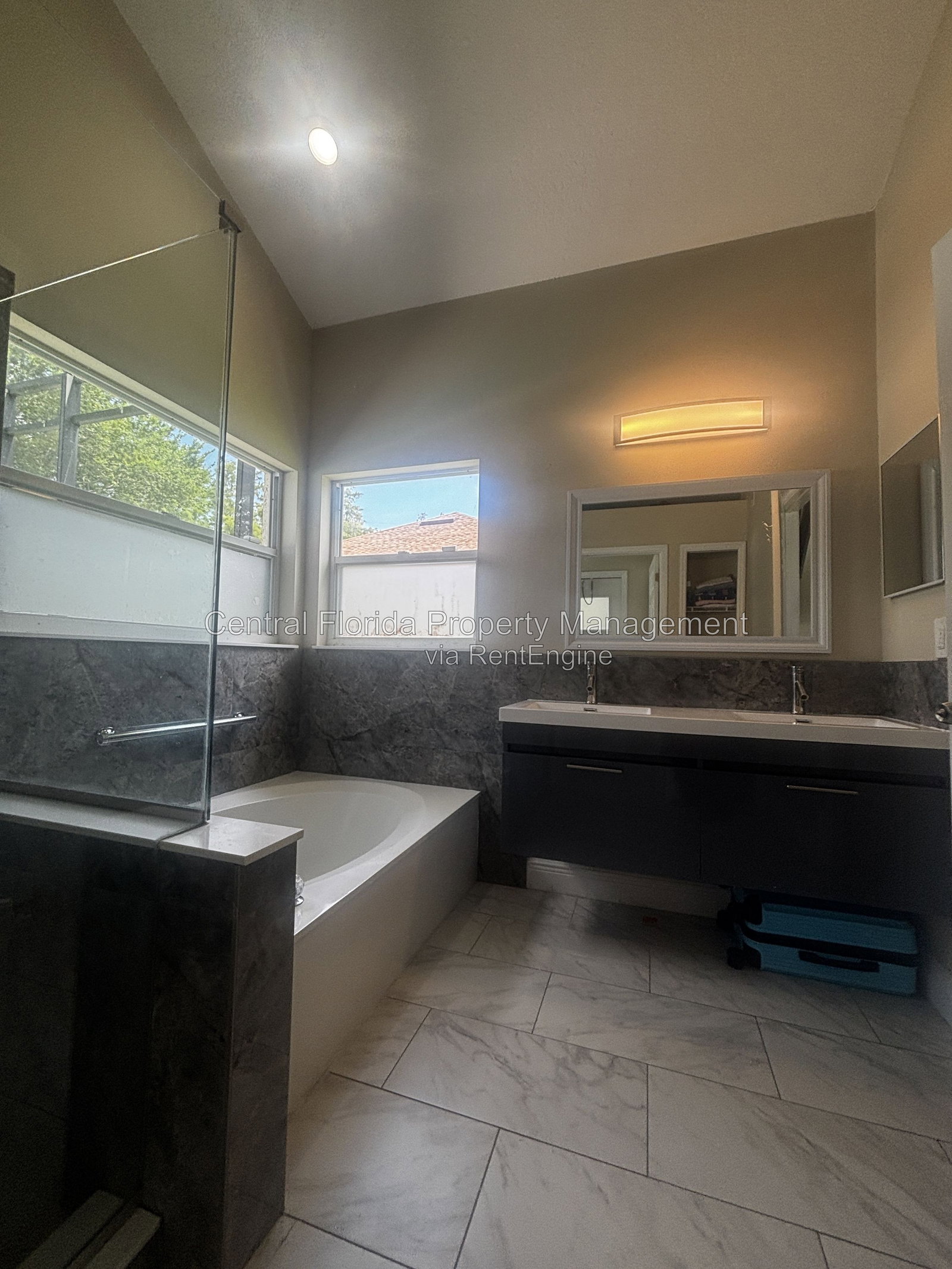 Gallery Image 21