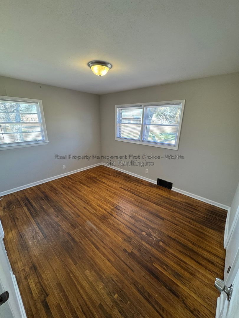 Gallery Image 11