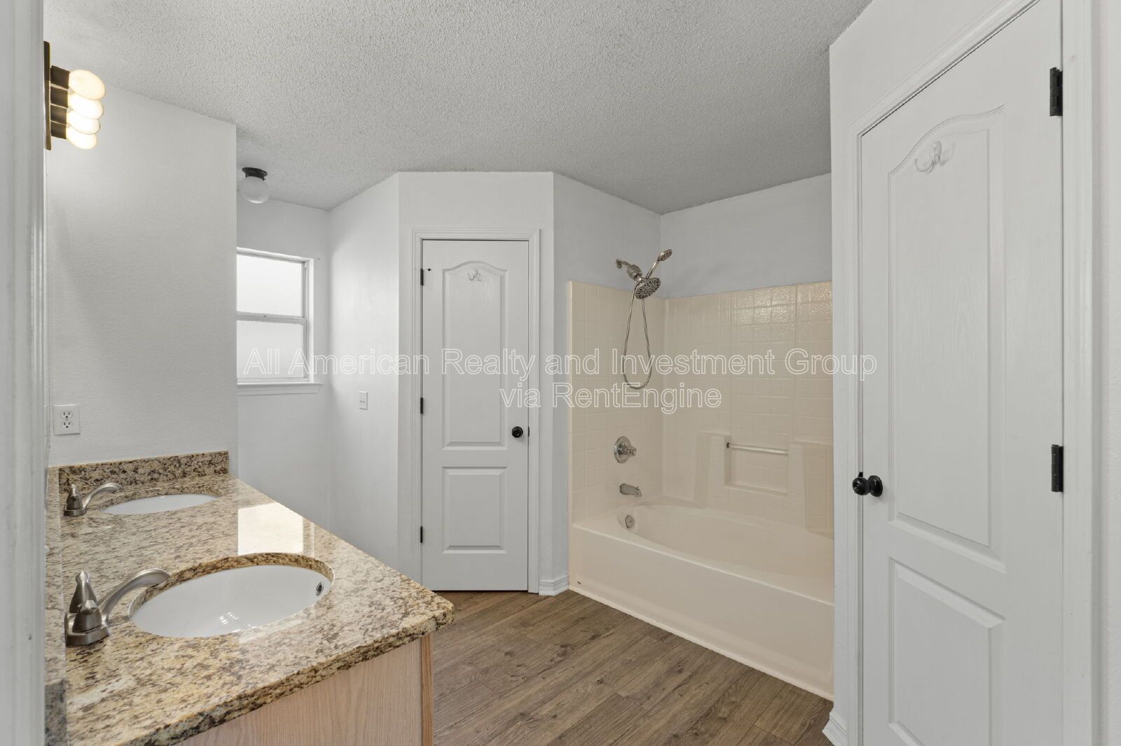 Gallery Image 19