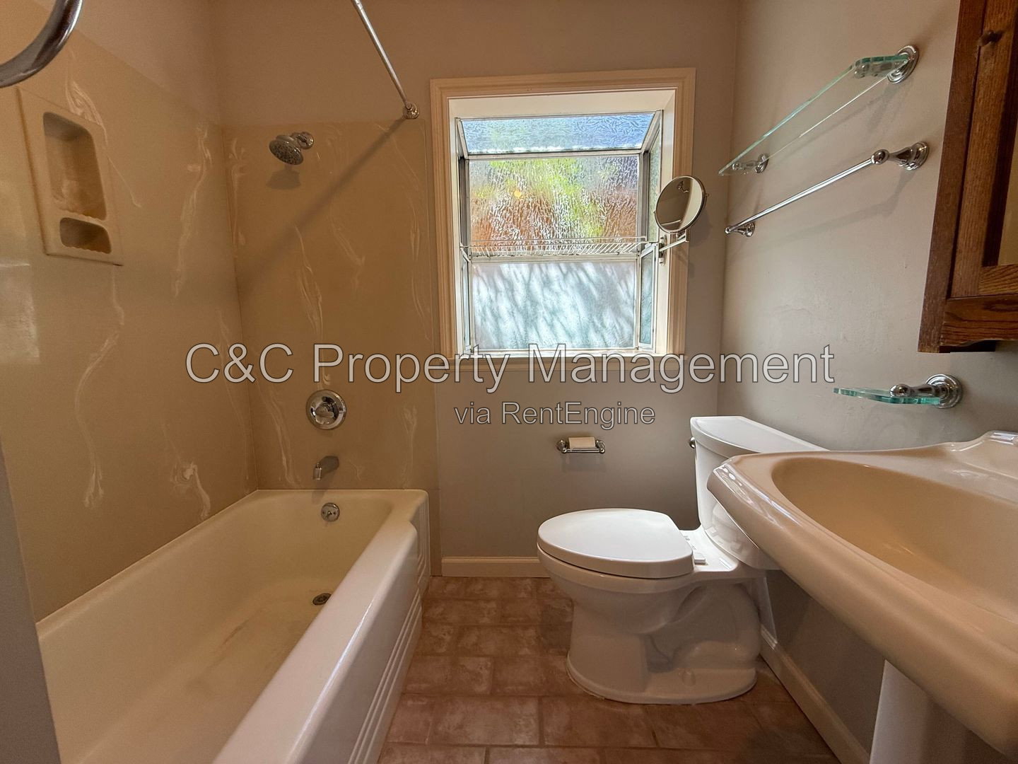 Gallery Image 13