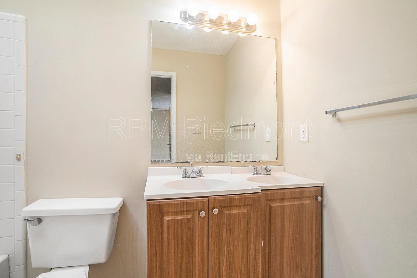 Gallery Image 19