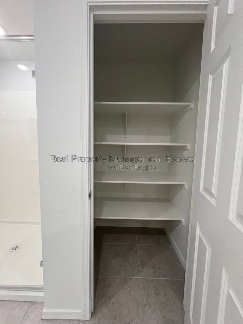 Gallery Image 25