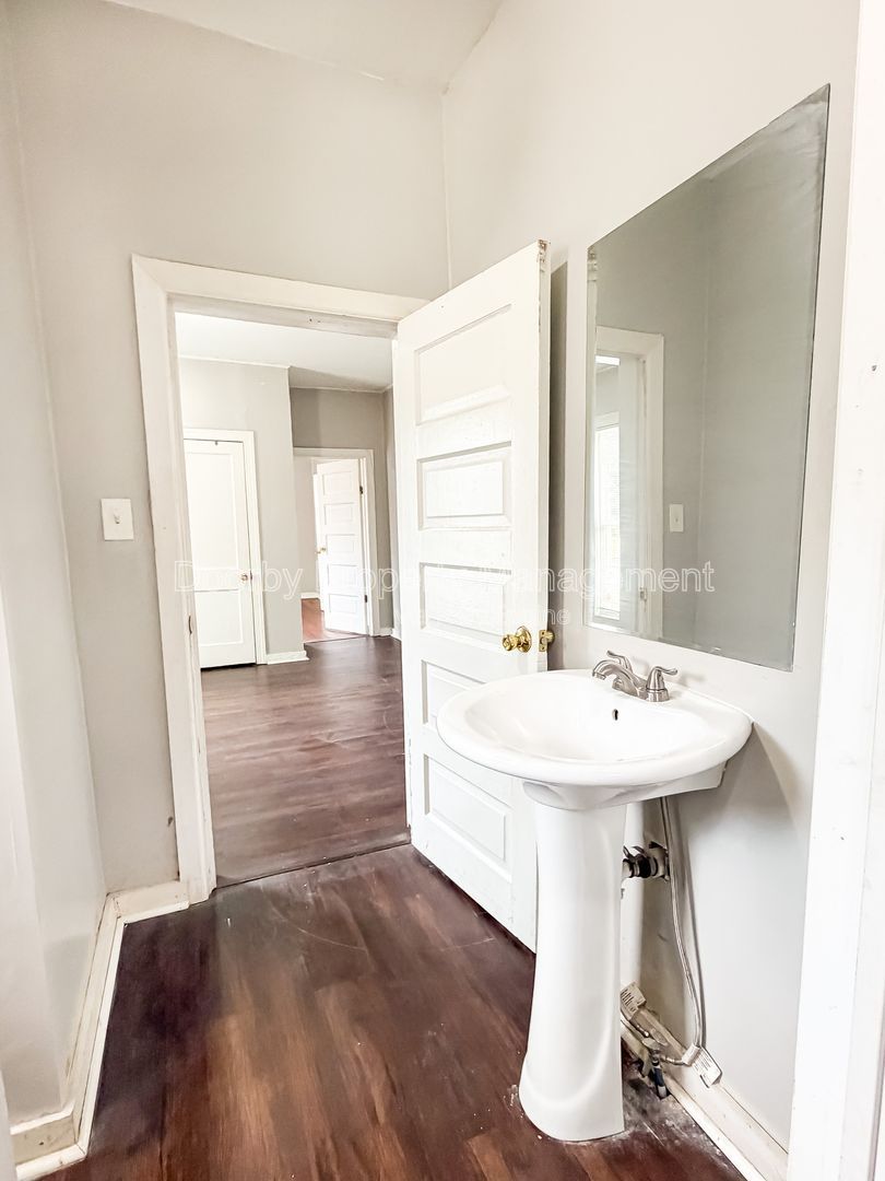Gallery Image 14