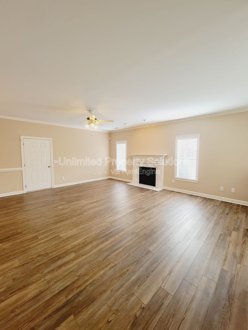 Gallery Image 8