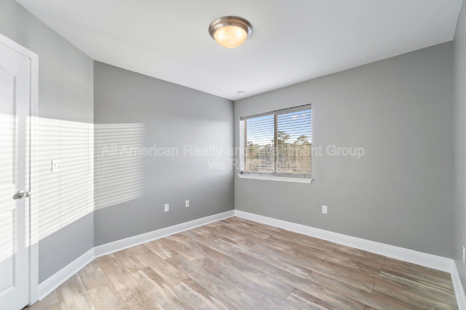 Gallery Image 18