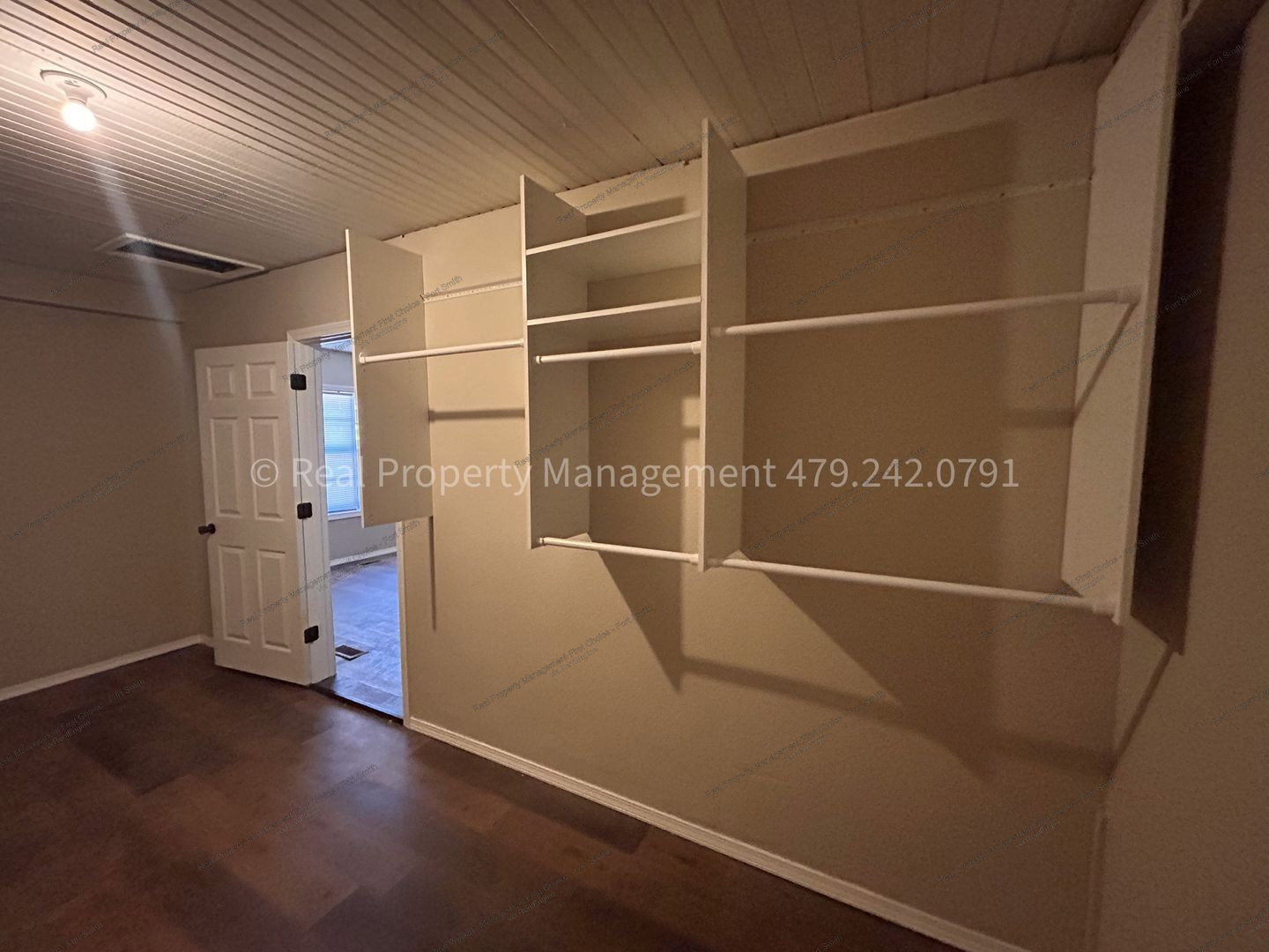 Gallery Image 16