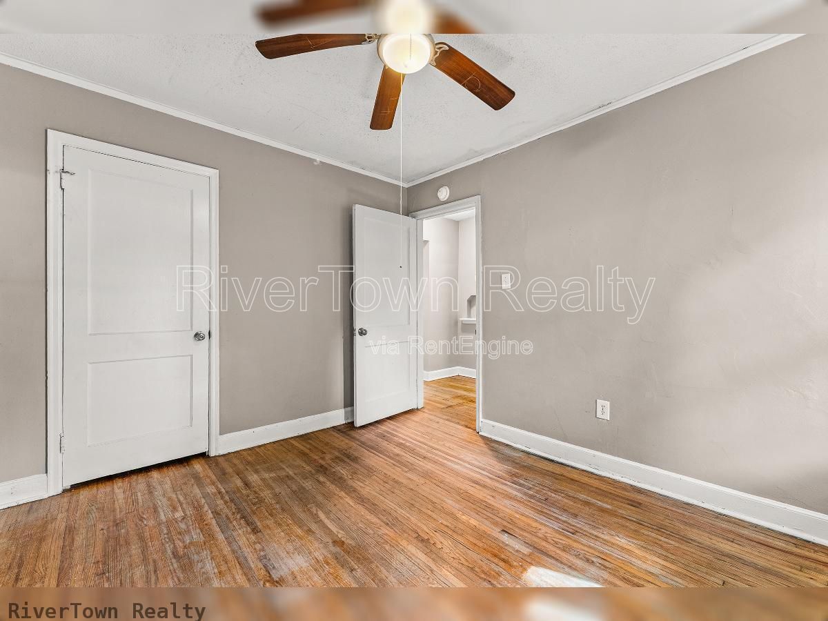 Gallery Image 17