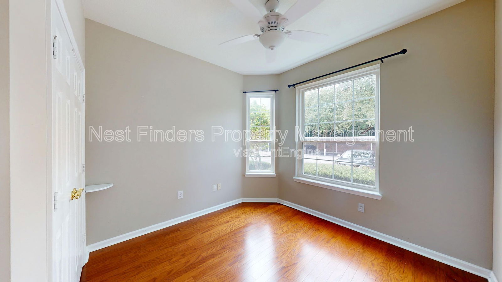 Gallery Image 15
