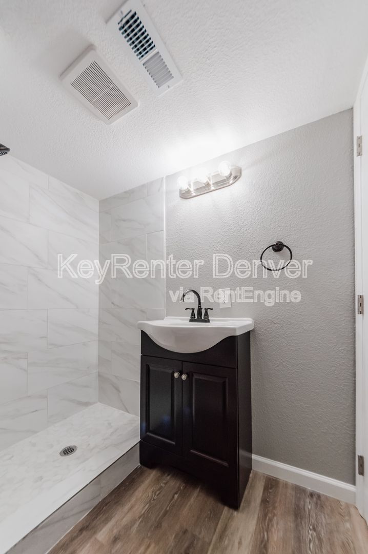 Gallery Image 43