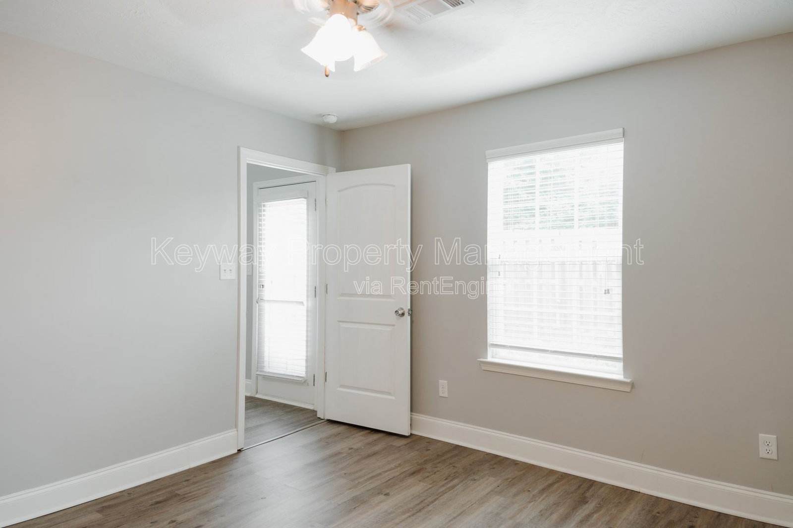 Gallery Image 17