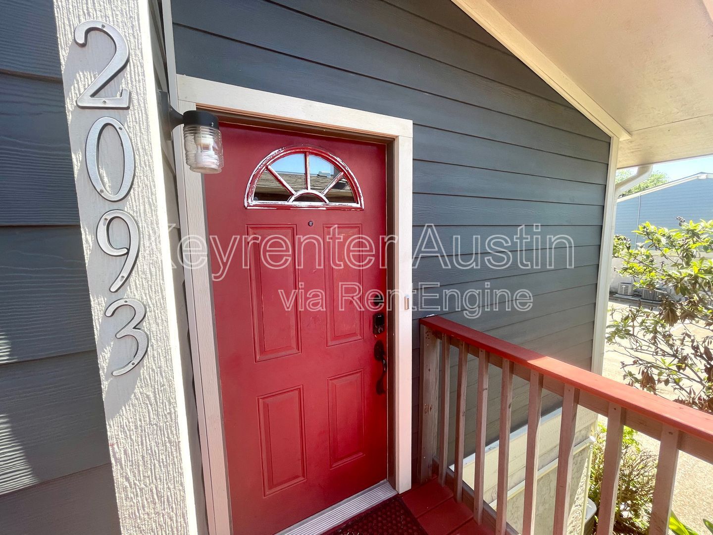 Gallery Image 0