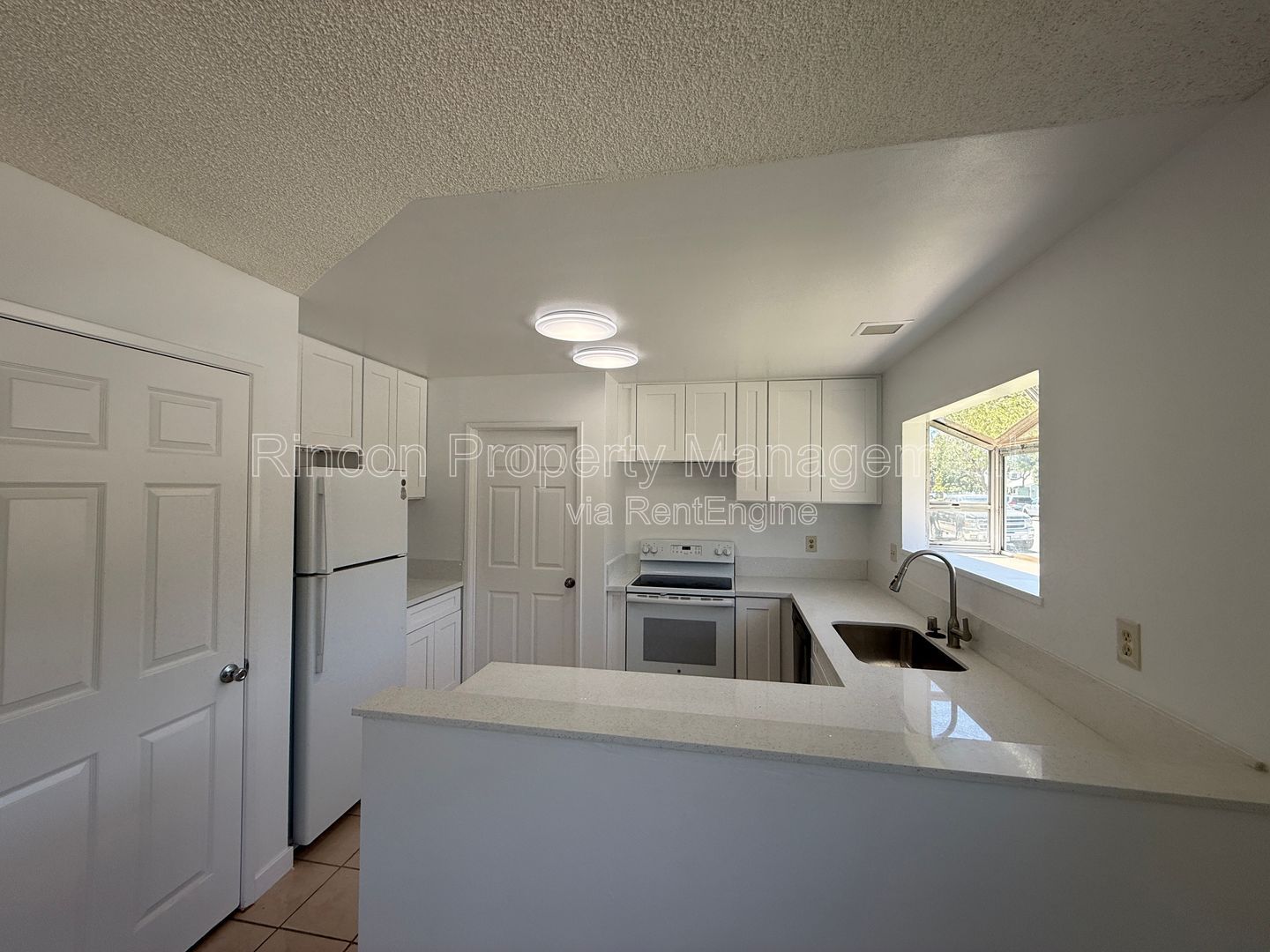 Gallery Image 0
