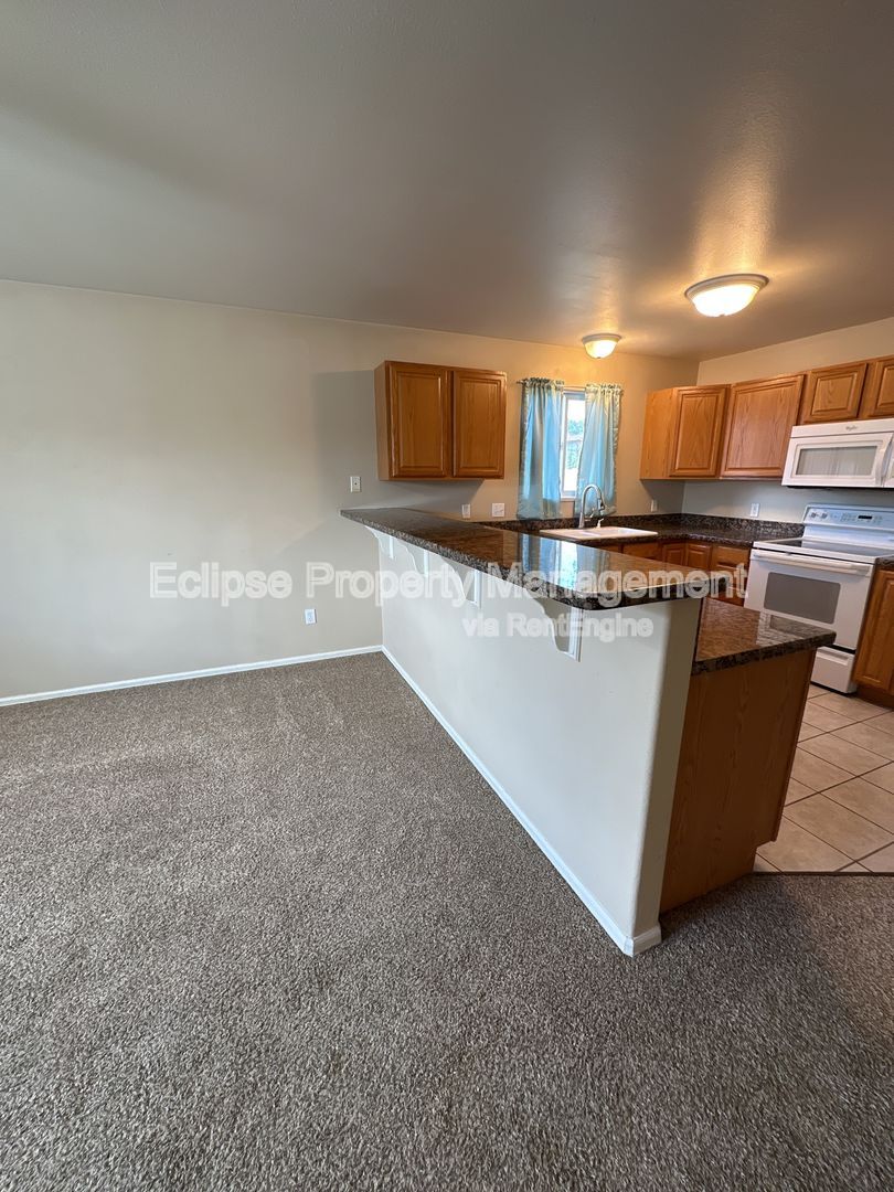 Gallery Image 33