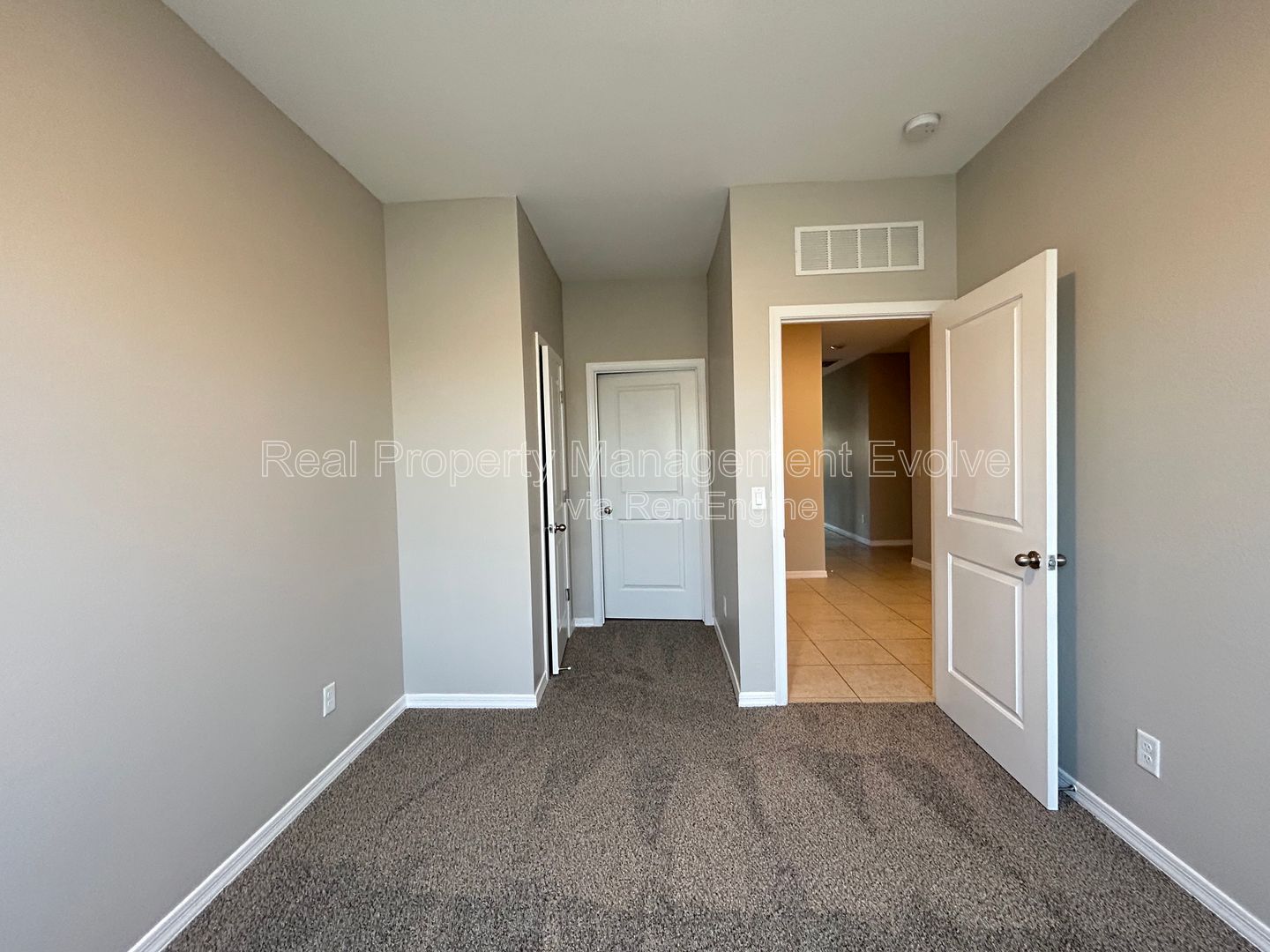 Gallery Image 30
