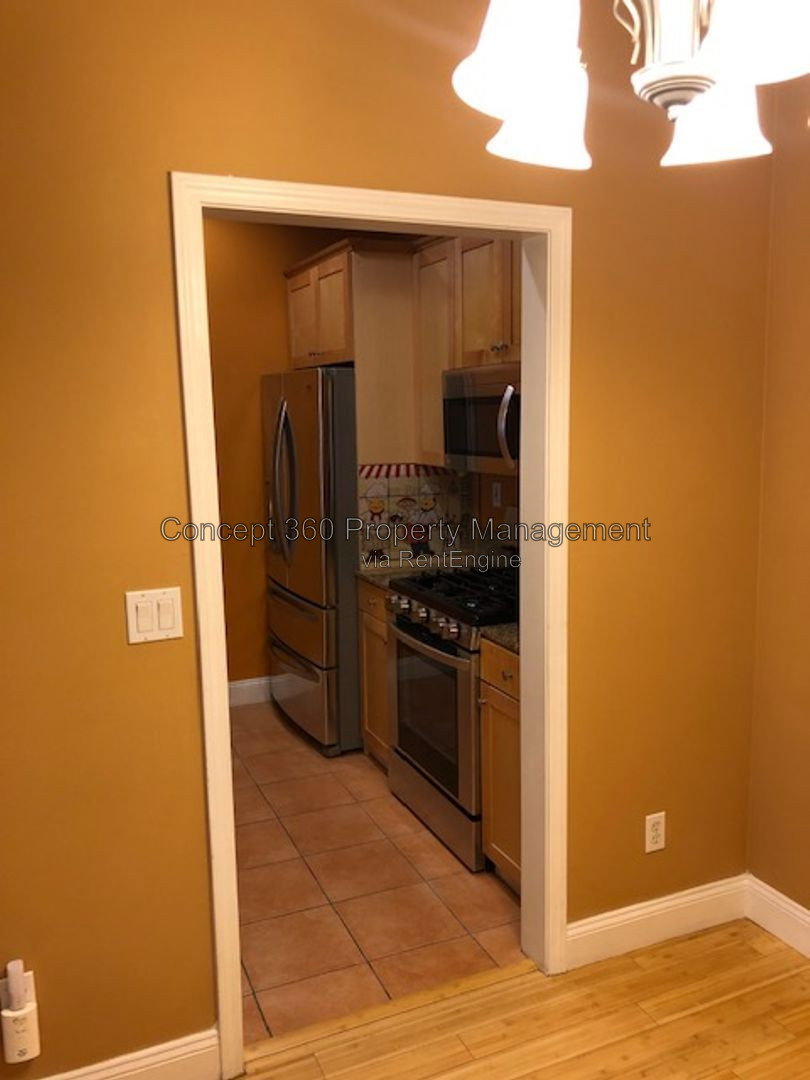 Gallery Image 18
