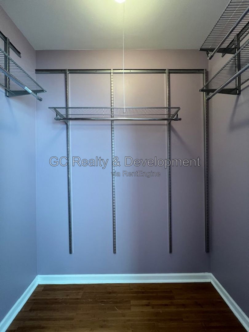 Gallery Image 19