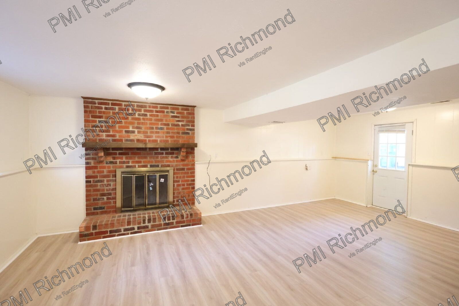 Gallery Image 15